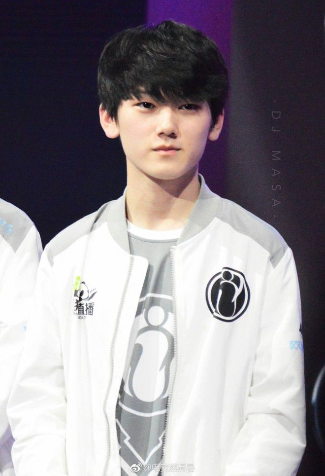 猪狗同生共死！LPL史上首次EDG、RNG两队全年未进季后赛